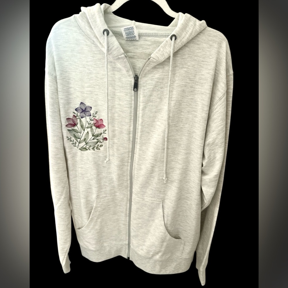 Lightweight Heather Gray Brand New Floral Embroidered Zip Up Hoodie XL NWOT